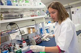 Dr. Gerlinde Van de Walle in lab