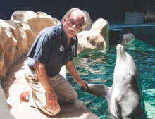 Greg Bossart with dolpohin