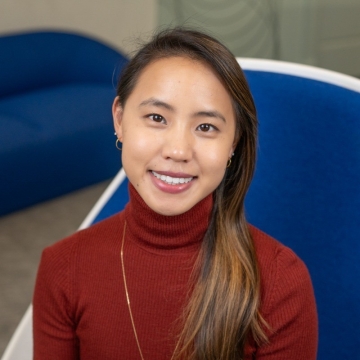 Chloe Cheng 