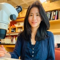 Hsin-Yun (Rachel) Chang , women in blue shirt in a lab